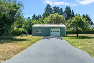 95624 Riverway Dr, Gold Beach, OR 97444 - Photo 27