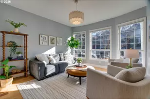 223 S Whitaker St, Portland, OR 97239 - Photo 3