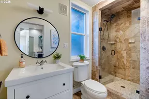 223 S Whitaker St, Portland, OR 97239 - Photo 13