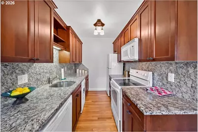 2533 NW Marshall St #103, Portland, OR 97210 - Photo 13