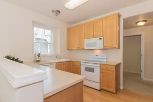 4556 SW 11th St, Gresham, OR 97080 - Photo 11