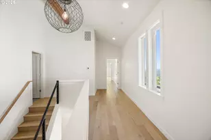 3718 SW Hillside Dr, Portland, OR 97221 - Photo 17