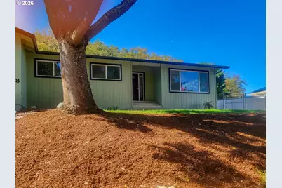 1358 NE Lincoln St, Roseburg, OR 97470 - Photo 23