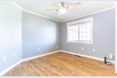 503 S Holmes St, Wallowa, OR 97885 - Photo 21