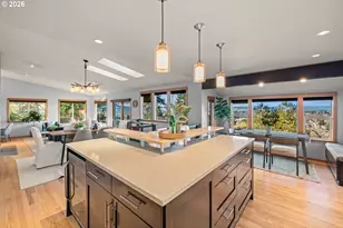 2831 NE Rocky Butte Rd, Portland, OR 97220 - Photo 9