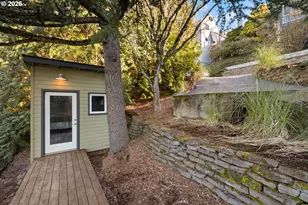 2831 NE Rocky Butte Rd, Portland, OR 97220 - Photo 29