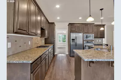 12281 SE Bari Ave, Happy Valley, OR 97086 - Photo 9