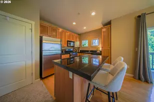 1010 SW 170th Ave, Beaverton, OR 97003 - Photo 3