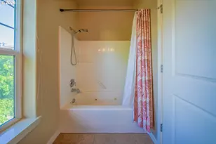 1010 SW 170th Ave, Beaverton, OR 97003 - Photo 15