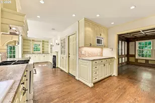 9124 SW 23rd Dr, Portland, OR 97219 - Photo 5