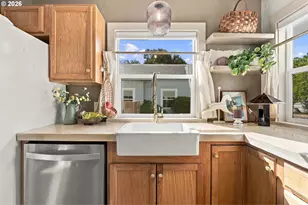 954 Park St, Woodland, WA 98674 - Photo 17