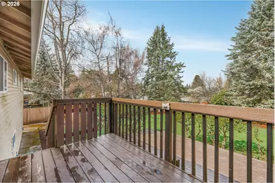 1829 SW 17th St, Gresham, OR 97080 - Photo 7