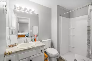 1829 SW 17th St, Gresham, OR 97080 - Photo 13