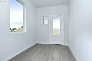 749 NE 13th St, Battle Ground, WA 98604 - Photo 11