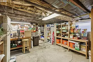 952 Main St E, Monmouth, OR 97361 - Photo 23