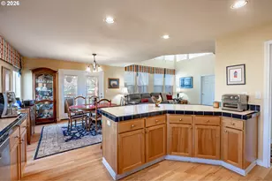 1037 NE Creeksedge Dr, Hillsboro, OR 97124 - Photo 19