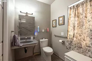 1037 NE Creeksedge Dr, Hillsboro, OR 97124 - Photo 23