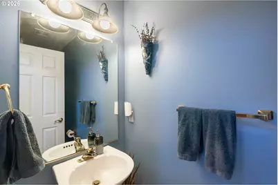 1037 NE Creeksedge Dr, Hillsboro, OR 97124 - Photo 9