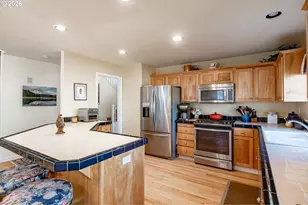 1037 NE Creeksedge Dr, Hillsboro, OR 97124 - Photo 17