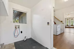 612 N State St, Sutherlin, OR 97479 - Photo 41