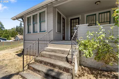612 N State St, Sutherlin, OR 97479 - Photo 5
