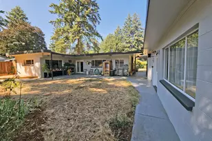 842 NE 113th Ave, Portland, OR 97220 - Photo 21