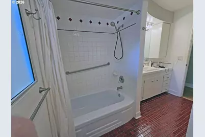842 NE 113th Ave, Portland, OR 97220 - Photo 13