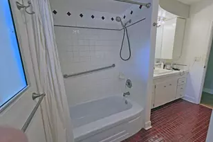 842 NE 113th Ave, Portland, OR 97220 - Photo 13
