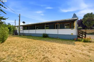 10882 Oak St, Donald, OR 97020 - Photo 17