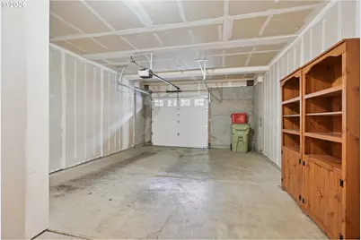 595 NW Lost Springs Ter #204, Portland, OR 97229 - Photo 31