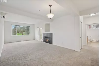 595 NW Lost Springs Ter #204, Portland, OR 97229 - Photo 5