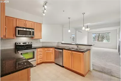 595 NW Lost Springs Ter #204, Portland, OR 97229 - Photo 13