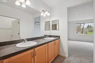 595 NW Lost Springs Terrace, Portland, OR 97229 - Photo 21