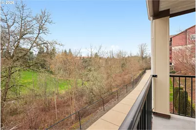 595 NW Lost Springs Ter #204, Portland, OR 97229 - Photo 11