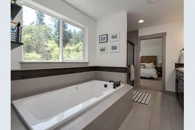 3526 SW Arnold St, Portland, OR 97219 - Photo 27