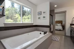 3526 SW Arnold St, Portland, OR 97219 - Photo 27
