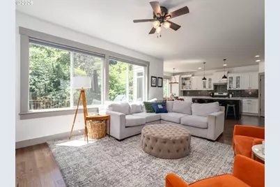 3526 SW Arnold St, Portland, OR 97219 - Photo 9