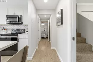 353 72nd St, Springfield, OR 97478 - Photo 17