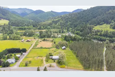 12804 Tiller Trail Hwy, Days Creek, OR 97429 - Photo 29