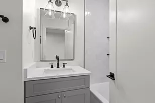 11073 SW 61st Ave, Portland, OR 97219 - Photo 11