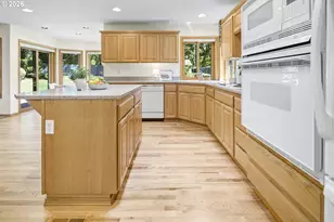 12595 SW Colt Ct, Beaverton, OR 97008 - Photo 9