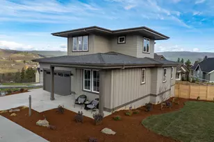 421 W 21st St, The Dalles, OR 97058 - Photo 3