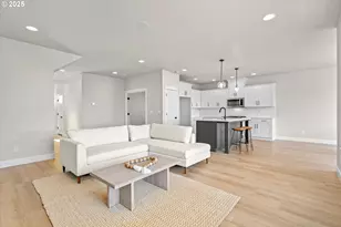 844 NE 17th Ave, Canby, OR 97013 - Photo 9