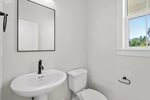 844 NE 17th Ave, Canby, OR 97013 - Photo 7