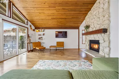 64 NE Scott Dr, Gresham, OR 97030 - Photo 7