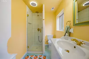 64 NE Scott Dr, Gresham, OR 97030 - Photo 23