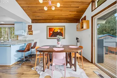 64 NE Scott Dr, Gresham, OR 97030 - Photo 9