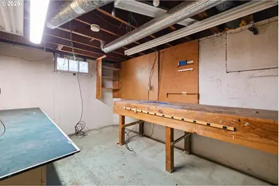 11209 SE Pine Ct, Portland, OR 97216 - Photo 31