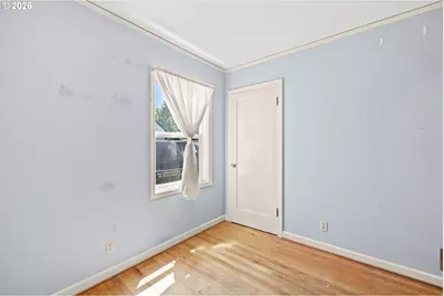 11209 SE Pine Ct, Portland, OR 97216 - Photo 17