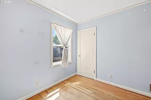 11209 SE Pine Ct, Portland, OR 97216 - Photo 17